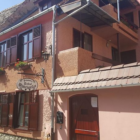 Pensiunea Podul Minciunilor Сибиу Екстериор снимка